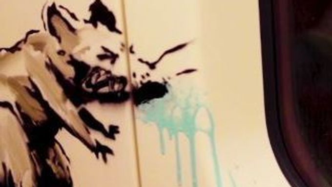 Banksyho potkani v metru. Londýnské podzemí prošlo hloubkovým čištěním