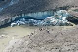 Ledovec Pasterze je dnes oblíbeným turistickým cílem. Až na vyhlídku Františka Josefa  vede silnice. Zde odtud sledují, jak se ledový příkrov rozpadá a taje.