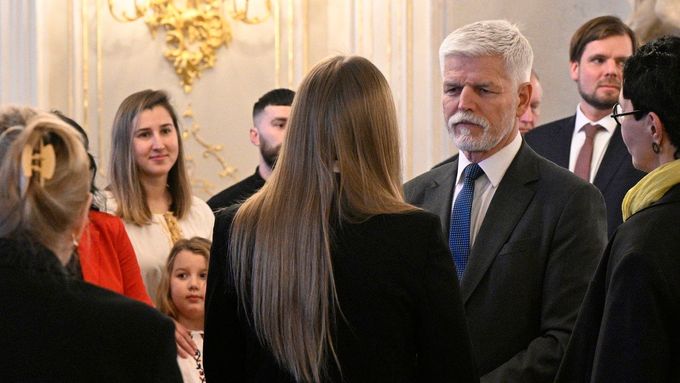 Prezident Petr Pavel se setkal s 15 ukrajinskými válečnými uprchlíky, 23. února 2024, Praha.