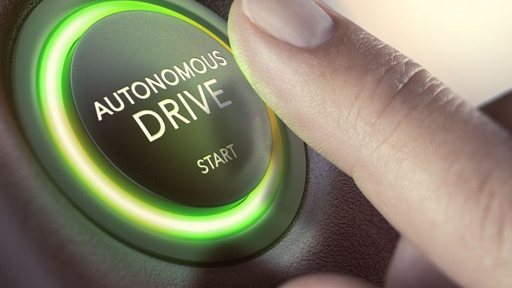 Ministerstvo dopravy zřídilo etickou komisi, bude se zabývat autonomními auty v Česku
