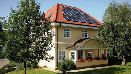 Kouzlo střešních fotovoltaických elektráren