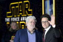 Ať poslední epizodu Star Wars natočí George Lucas, vybízí petice
