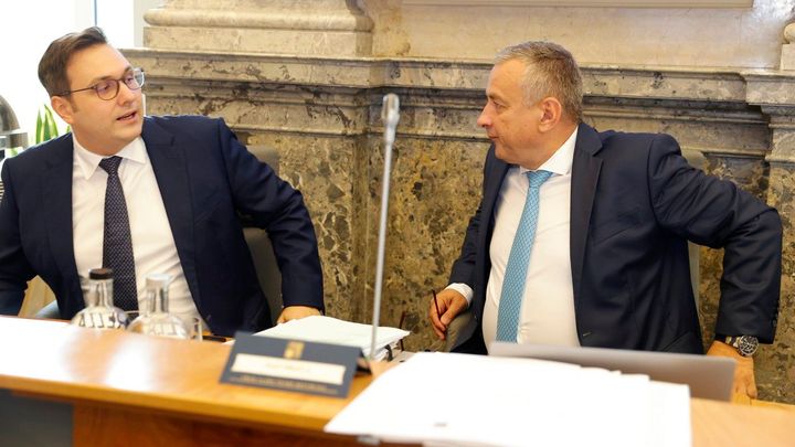 Česko je členem vesmírné agentury řízené Moskvou. Vystupme, vyzvali Síkela a Lipavský