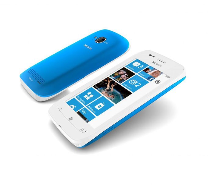 Nokia Lumia 710