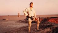 Před 45 lety měl v USA premiéru první díl americké filmové ságy Star Wars, a zrodil se tak kulturní fenomén, který trvá dodnes. Připomeňte si v galerii historii ságy i její současnost.