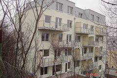 Spor o byty:Tisíci lidí hrozí ztráta střechy nad hlavou