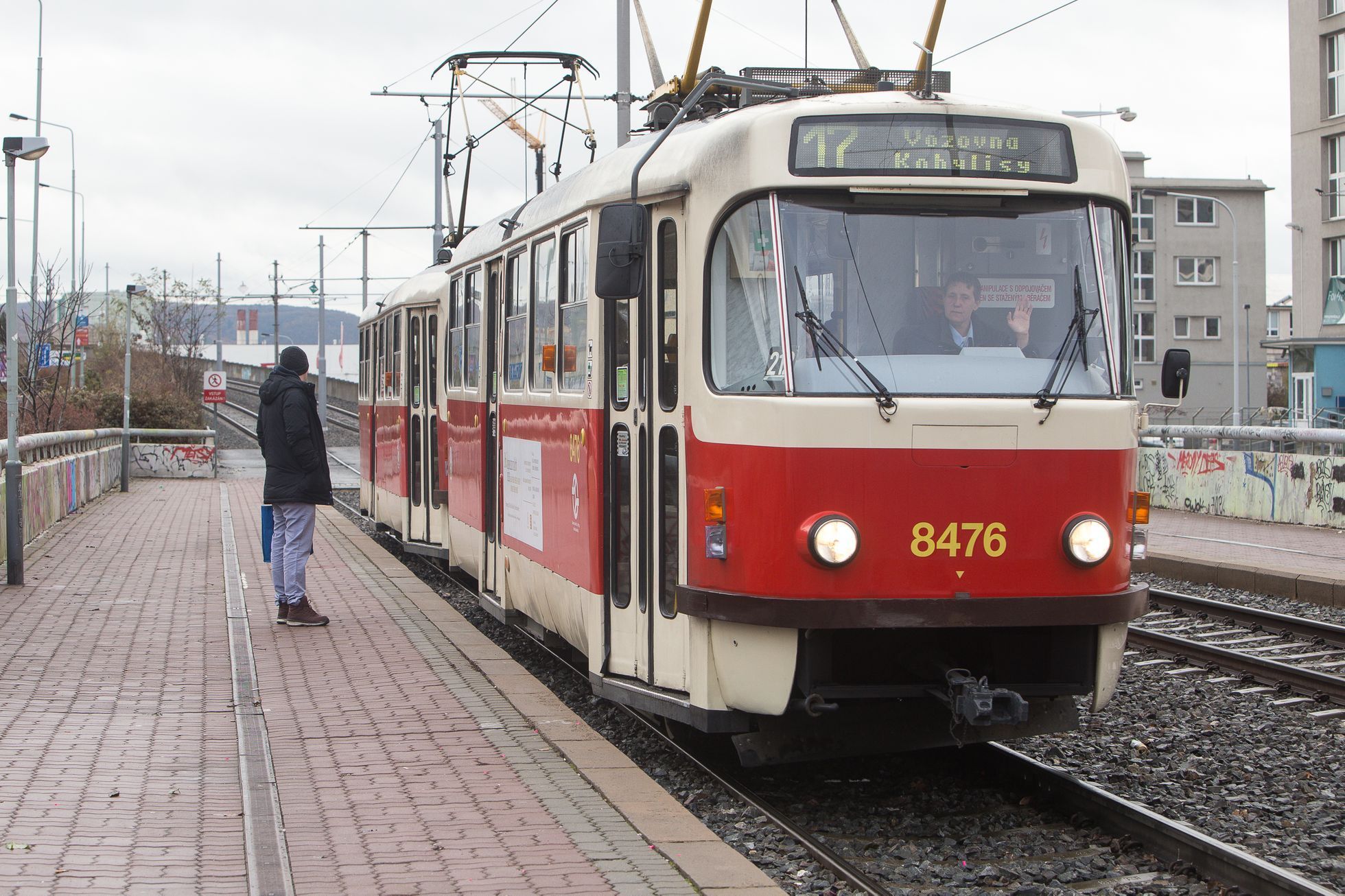 Jízdní řád, tramvaj, doprava v Praze - ilustrační foto