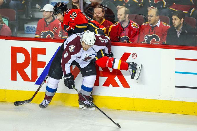 NHL: Colorado - Calgary: Jan Hejda (8)  - David Jones (19)