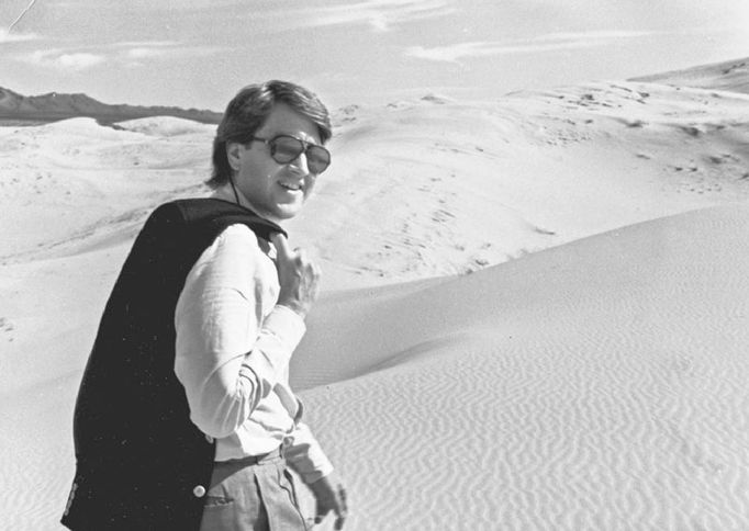 Lynch v lokacích při natáčení Duny, 1983.