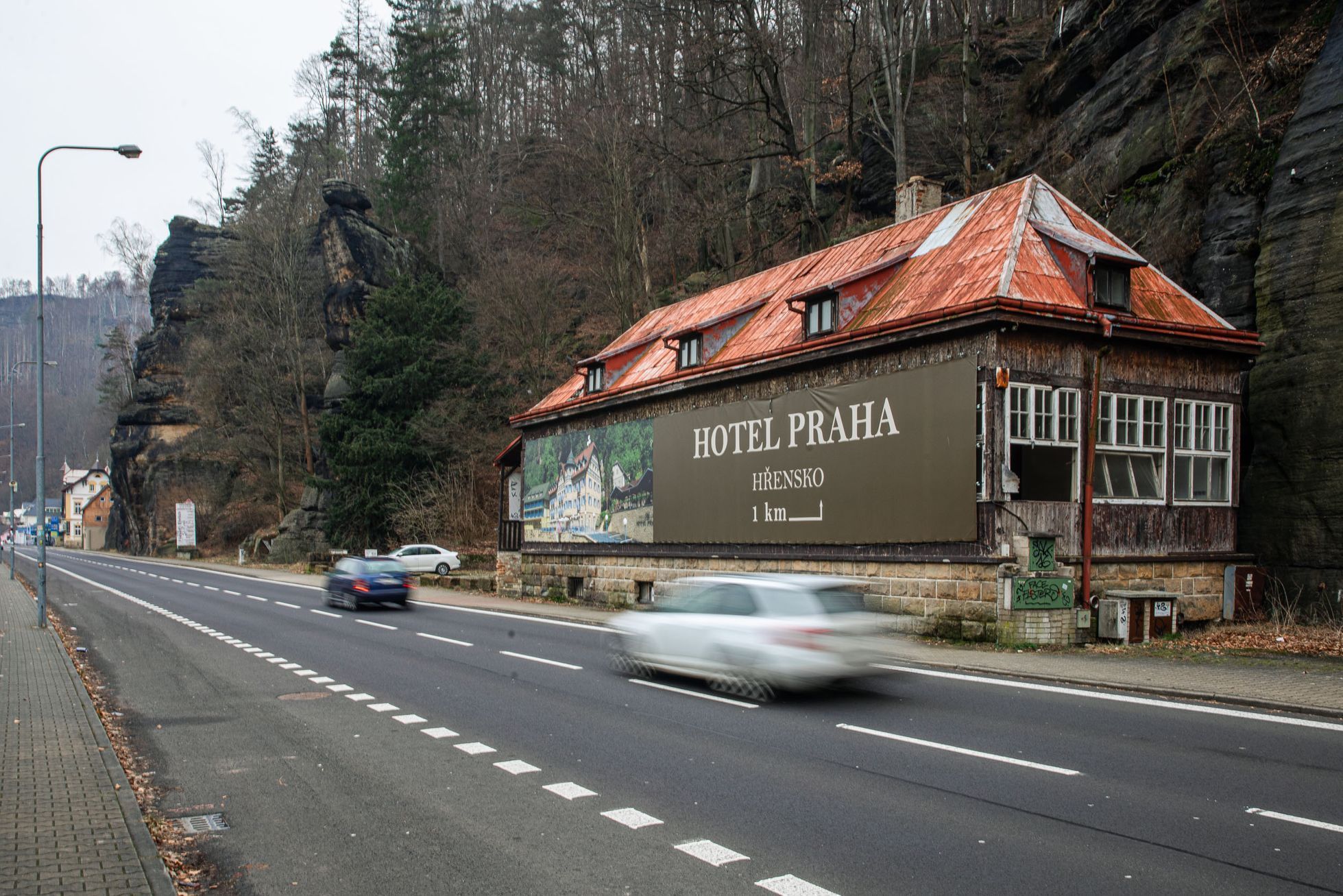 Hřensko - turismus, dva roky po požáru národního parku České Švýcarsko
