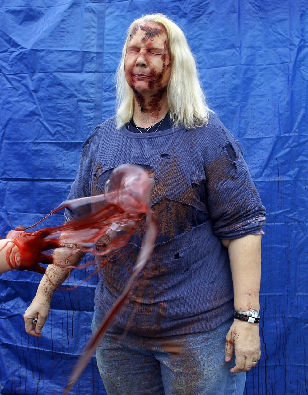 OBRAZEM: Prohlédněte fotografie z bizardního závodu zombies