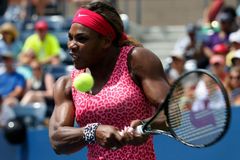 Suverénní Serena neztratila ani set, je ve čtvrtfinále