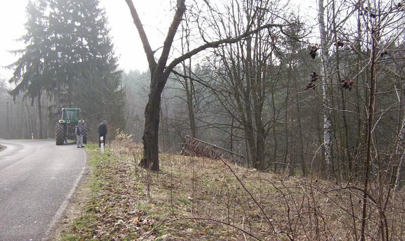 Nehoda dodávky a traktoru