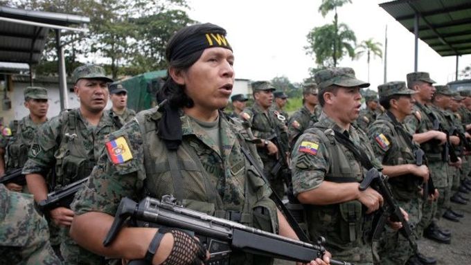Ekvádor na hranici poslal i speciální jednotky IWIA alias "zlo džungle"