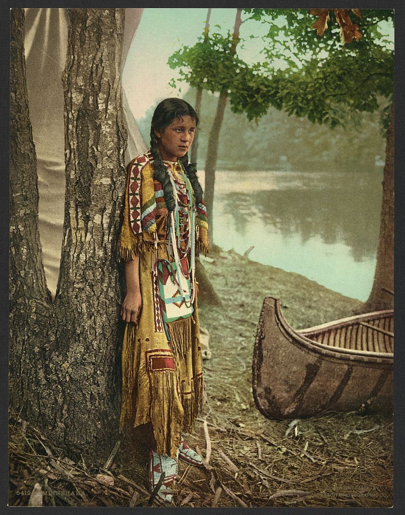 Dávné krásky. Portréty žen z celého světa vyfotografované kolem roku 1900