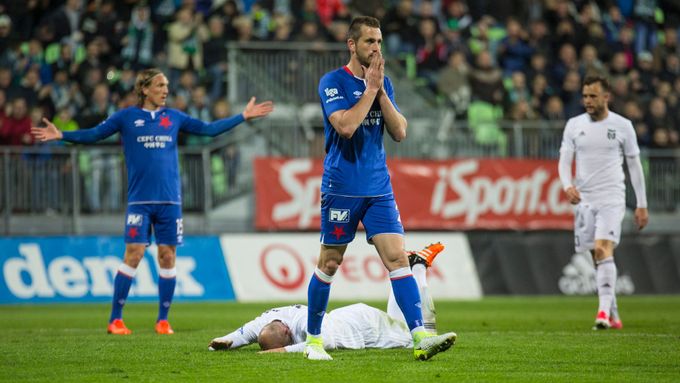 Michael Lüftner smutnit nemusel, penaltový gól nakonec Slavii o body nepřipravil