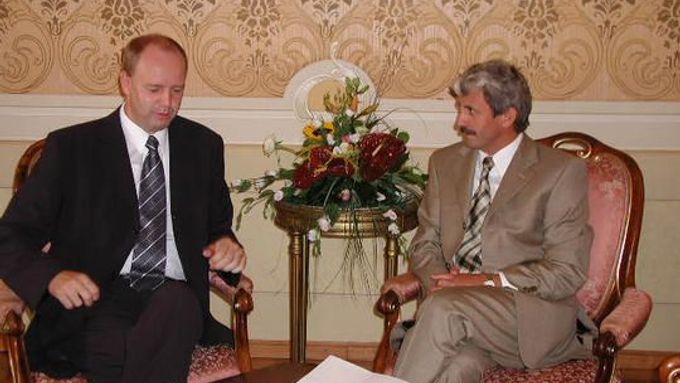 Pavol Rusko s Mikuláš Dzurinda spolu před pár lety řídili slovenský stát.