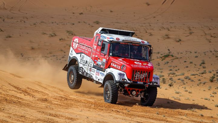 Loprais na Dakaru stojí, Michek skončil v desáté etapě těsně za top 10; Zdroj foto: ASO/DPPI