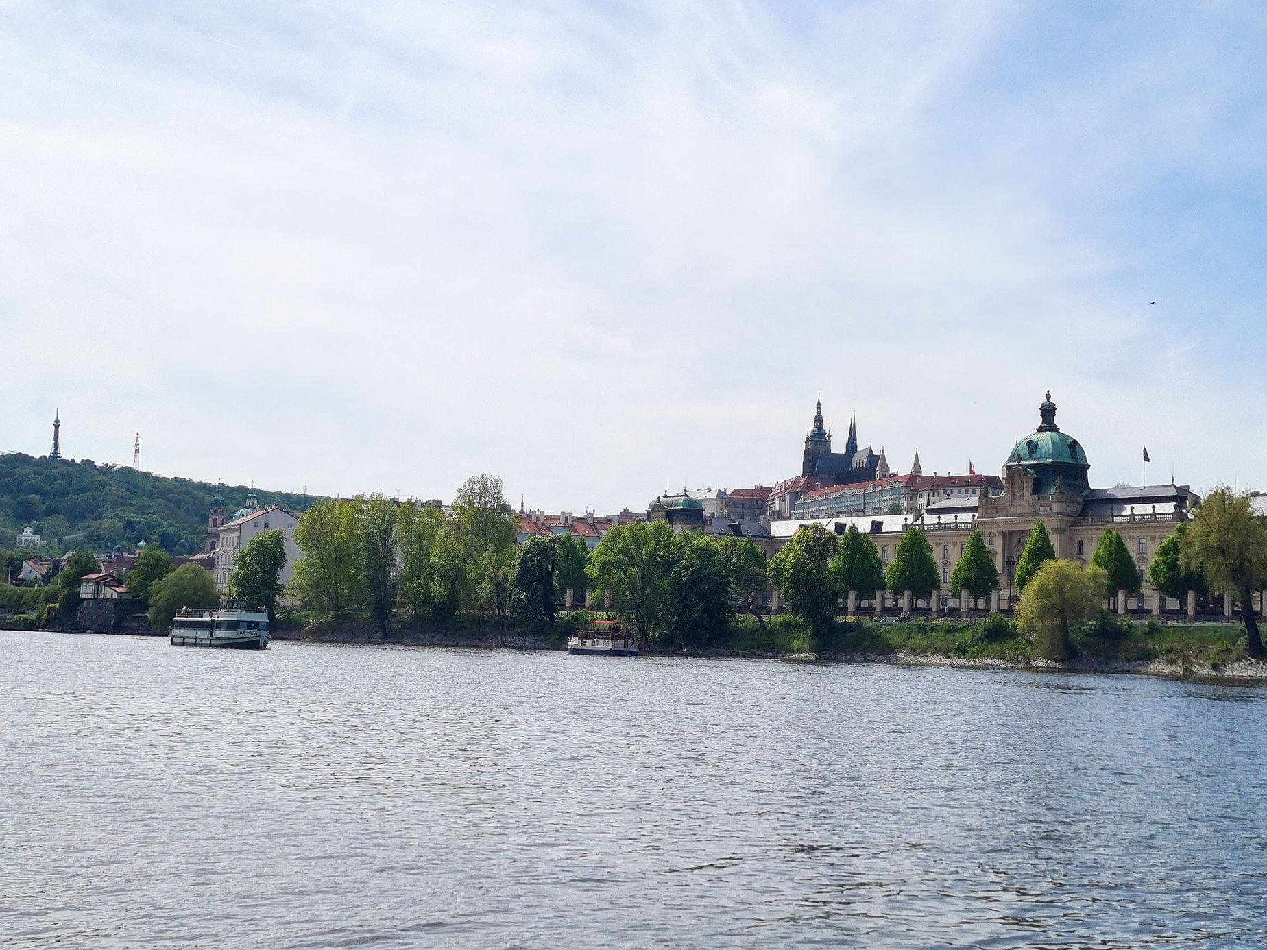 Praha Vltava historická centrum Čertovka