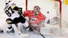 Sidney Crosby je největším tahounem Pittsburghu v letošním playoff. Na svém kontě má již 28 bodů. Gólově se prosadil i ve třetím zápase.