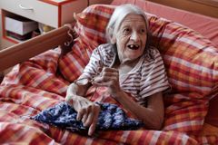 Praha 4 vyhazuje hospic, pacienti v něm žijí moc dlouho
