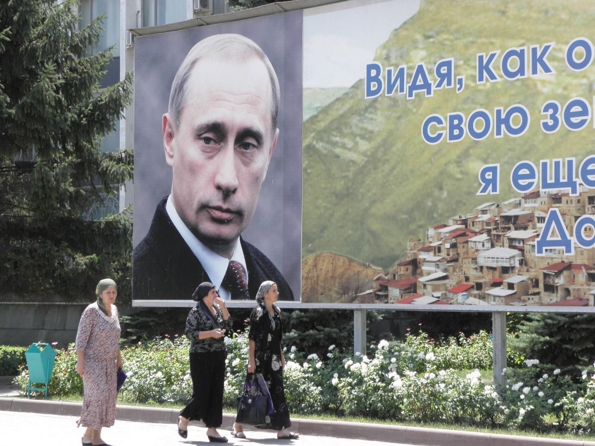 Putin na plakátu v Dagestánu