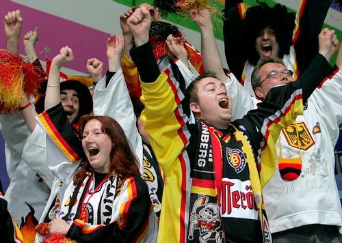Němečtí fanoušci se radují z gólu