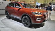 Čína je lačná po SUV a domácí automobilky tato auta nabízejí ve velkém. Existují dokonce značky, které ani jiné auto v nabídce nemají. Například modely Haval patří mezi nejpopulárnější SUV v zemi. Nabídka verzí je široká a čítá vozy všech velikostí. Tento si říká H6 Sport a řadí se do střední třídy.