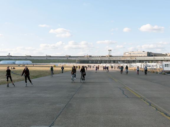 Někdejší letiště Tempelhof dnes slouží jako park.