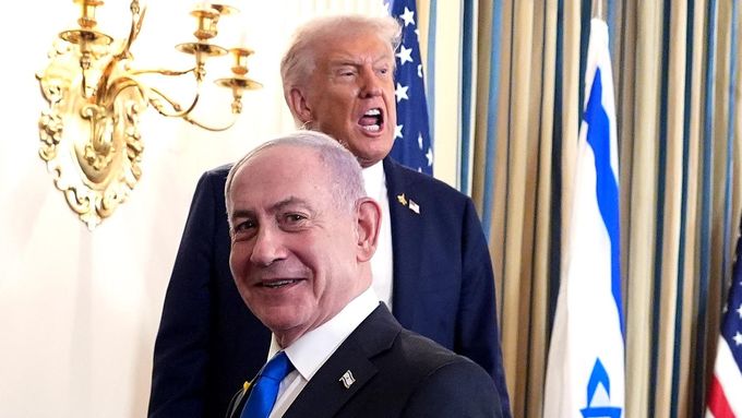 Benjamin Netanjahu a Donald Trump.