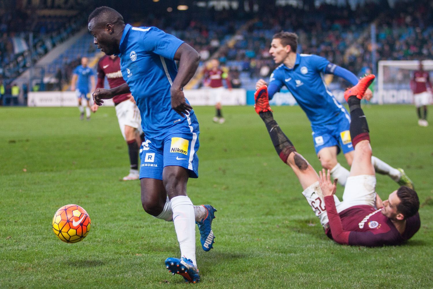 GL, Liberec-Sparta: Dzon Delarge