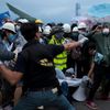 Střety demonstrantů s policisty v Hongkongu - 1. prosince