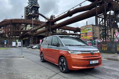 VW T7 Multivan spací box