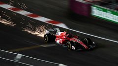 Carlos Sainz ve Ferrari během VC Las Vegas formule 1 2023