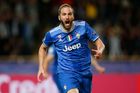 Živě: AS Monako - Juventus Turín, Higuaín se dvakrát trefil a vystřelil Juventusu důležitou výhru!
