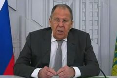 Lavrov "ve formě": Neútočíme na civilisty. Moderátorku poslal studovat do SSSR