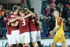 Sparta smetla Duklu, ale před Jabloncem se jí rozpadá obrana