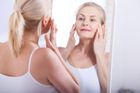 Jak zpomalit stárnutí pokožky: Nechte si umíchat hormonální krém