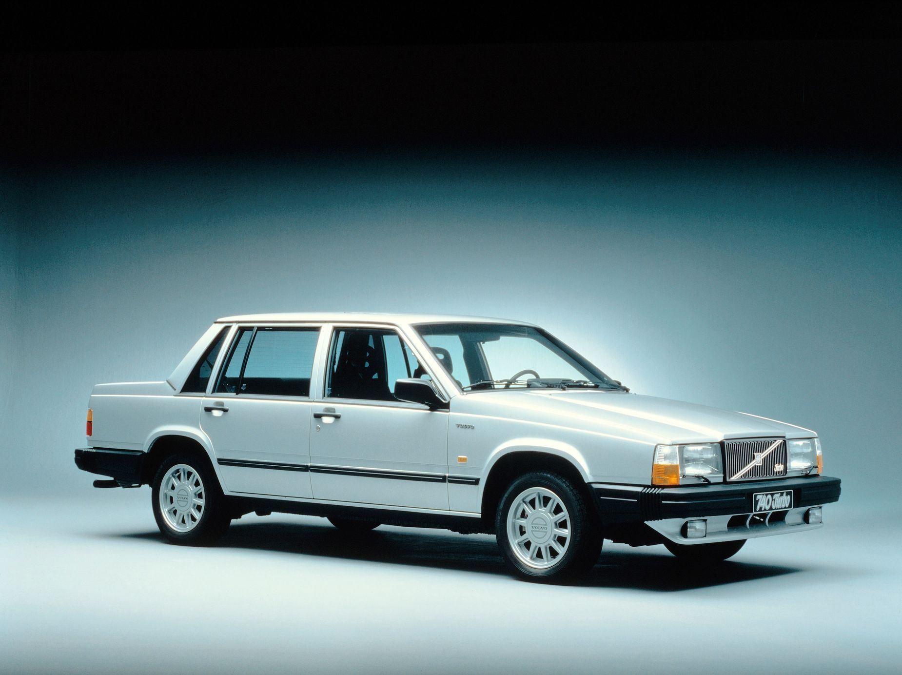 Volvo historie osobních aut