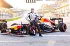 Nejmladší rallyový šampion ztratil motivaci, zkusí okruhy. Už se svezl i ve formuli 1