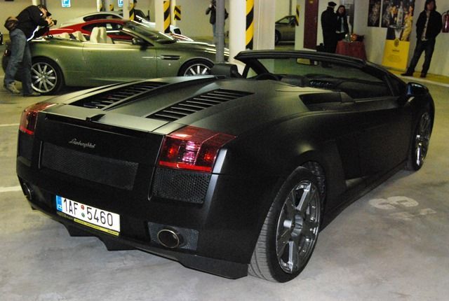 Garáže autopůjčovny dreamcars 9
