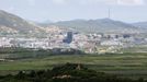 The inter-Korean industrial park in the North Korean border city of Kaesong is seen in this August 11, 2010 file picture taken from the South Korean observation post near the demilitarised zone separating the two Koreas in Paju. North Korea threatened on March 30, 2013 to shut down the industrial zone it operates jointly with South Korea over perceived insults that the complex is only being kept running to raise money for the impoverished state. "If the puppet traitor group continues to mention the fact Kaesong industrial zone is being kept operating and damages our dignity, it will be mercilessly shut off and shut down," the North's KCNA news agency quoted an agency that operates the factory park just miles north of the rivals' armed border as saying. REUTERS/Jo Yong-Hak/Files (SOUTH KOREA - Tags: MILITARY POLITICS)