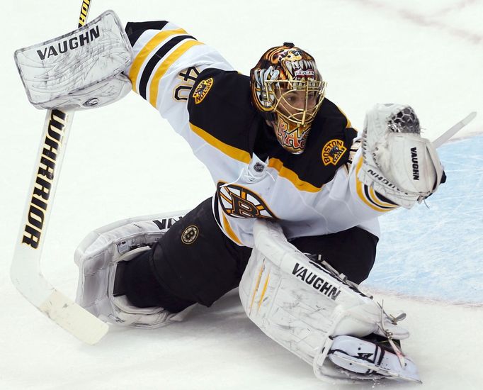 Pittsburgh Penguins - Boston Bruins (Rask zasahuje)