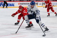 Gudasova bodová série v NHL skončila, naprázdno vyšel i Kämpf ve Švédsku