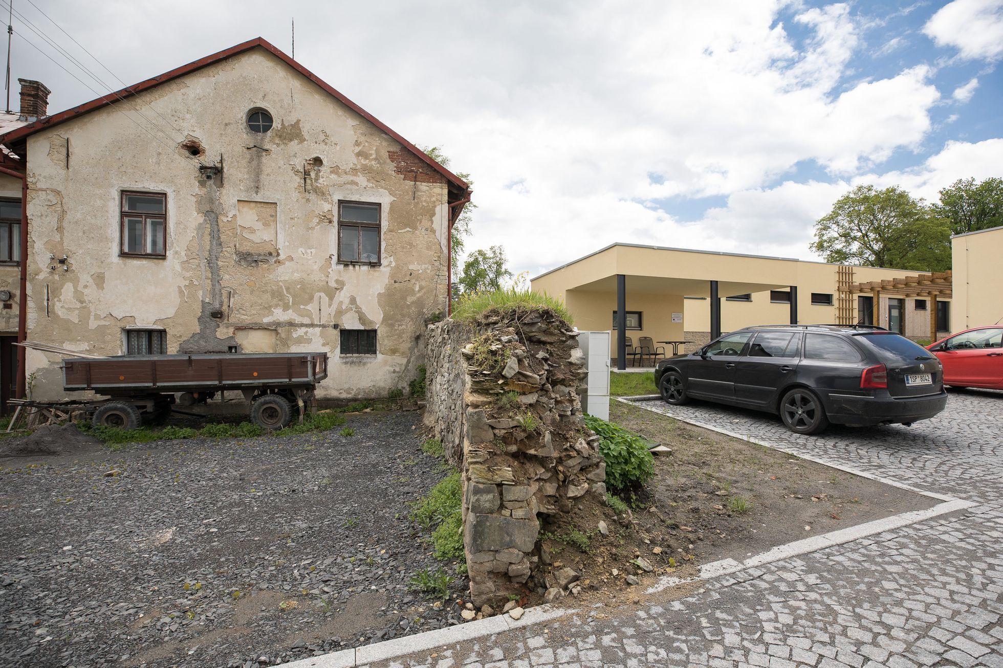 Hrad Rychmburk a Domov se zvláštním režimem Předhradí - Domov na cestě - sociální pobytová služba, chráněné bydlení, Pardubický kraj