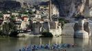 Starověké město Hasankeyf v Turecku, které zatopí  plánovaná vodní přehrada.