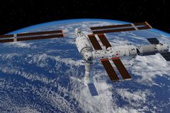 Přenechali svou loď kolegům a sami uvízli. Čína řeší krizi na Nebeském paláci