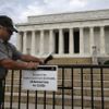USA - platební neschopnost - shutdown - Lincoln Memorial