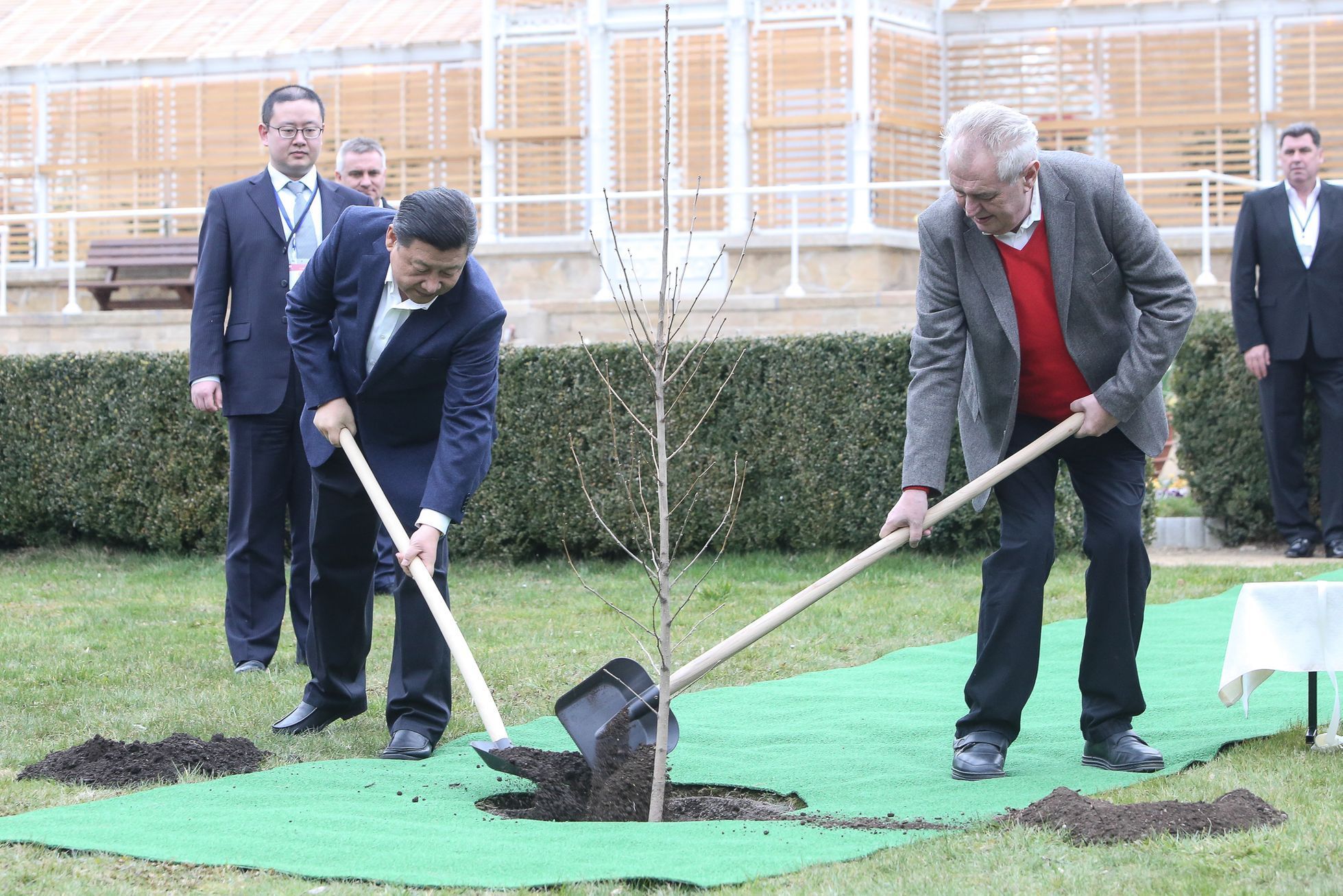 Přílet čínského prezidenta za Zemanem a Lány