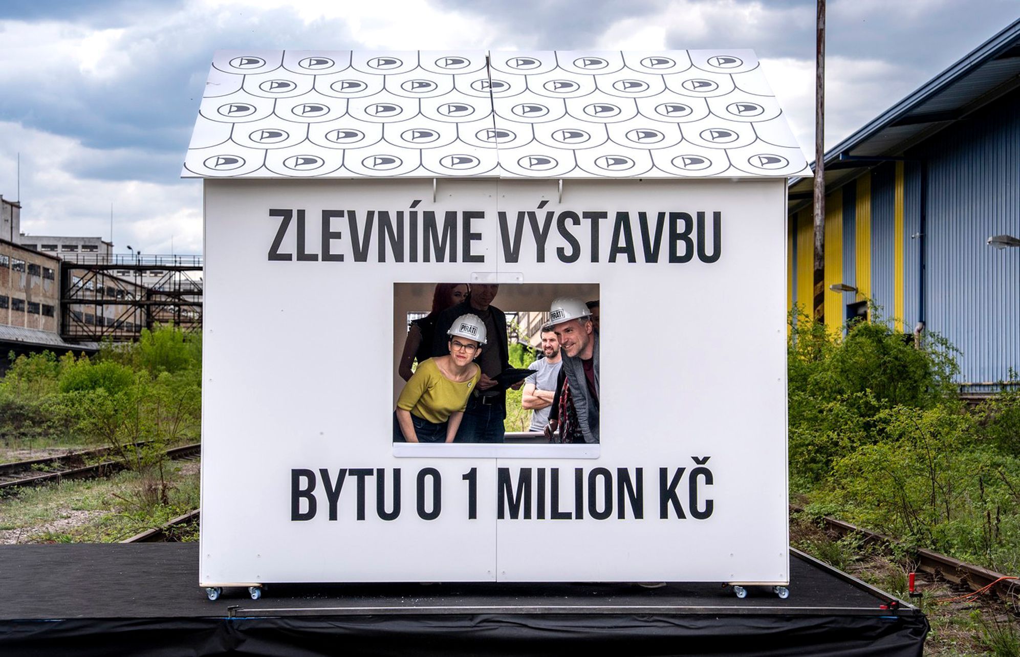Volby, parlament, kampaň, bizár, ANO, Spolu, SPD, Motoristé, Stačilo, Piráti